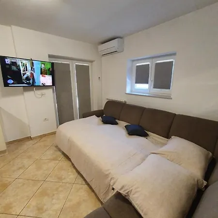 Apartma Maja, Mateja * コペル